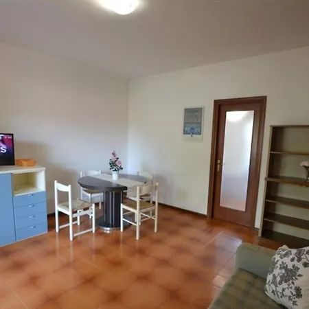 Comfortable Three In Lignano With Parking Apartment Lignano Sabbiadoro