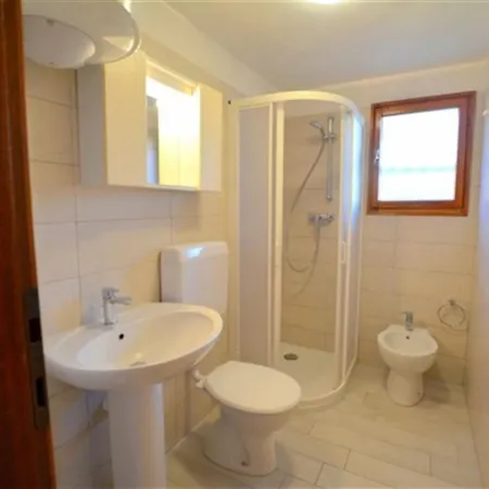 Comfortable Three In Lignano With Parking Apartment