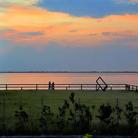 Apartment Comfortable Three In Lignano With Parking